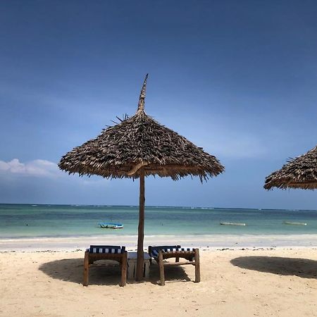 Waka Waka Bed & Breakfast Làng Làng Pwani Mchangani Ngoại thất bức ảnh