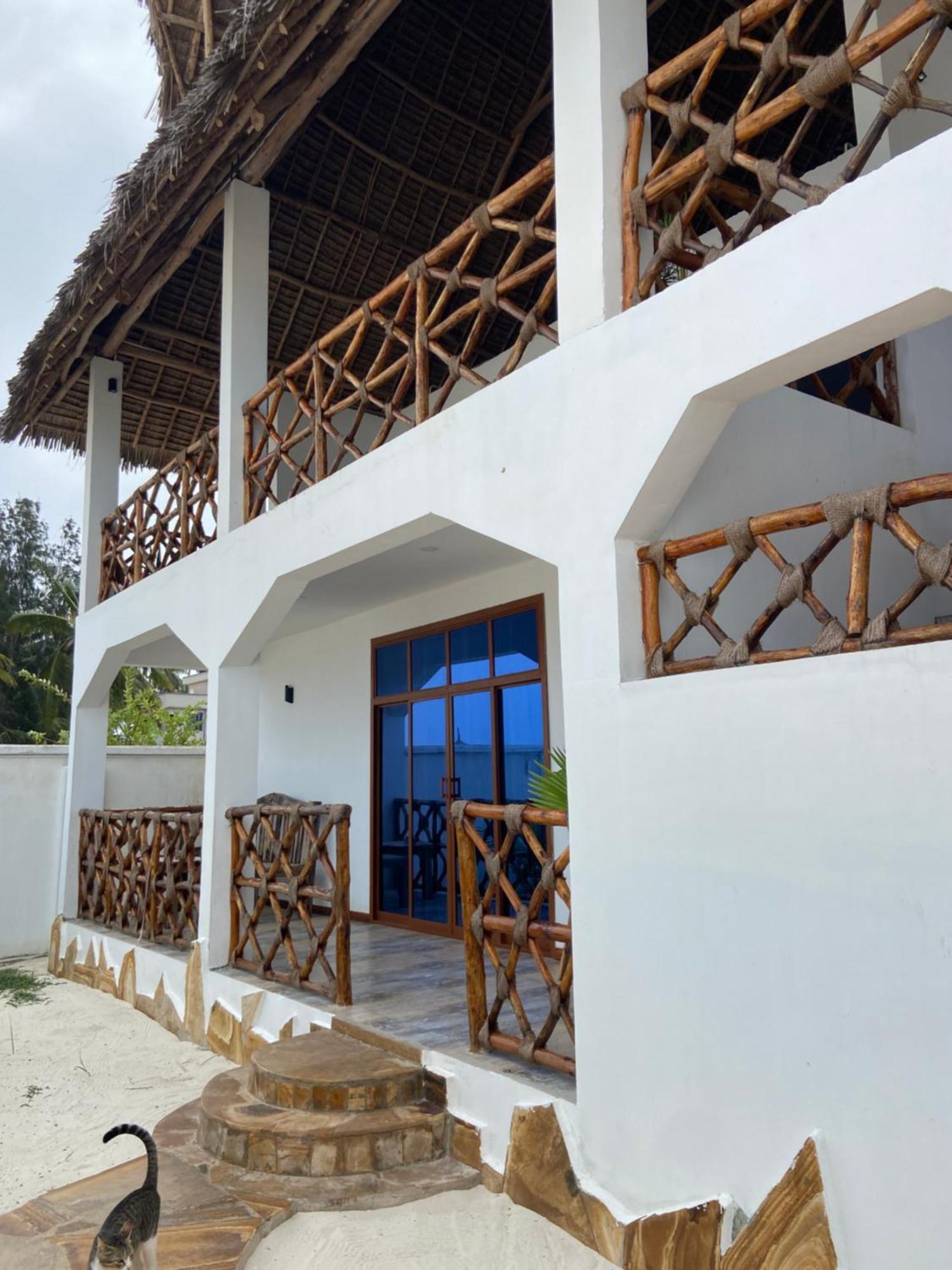 Waka Waka Bed & Breakfast Làng Làng Pwani Mchangani Ngoại thất bức ảnh