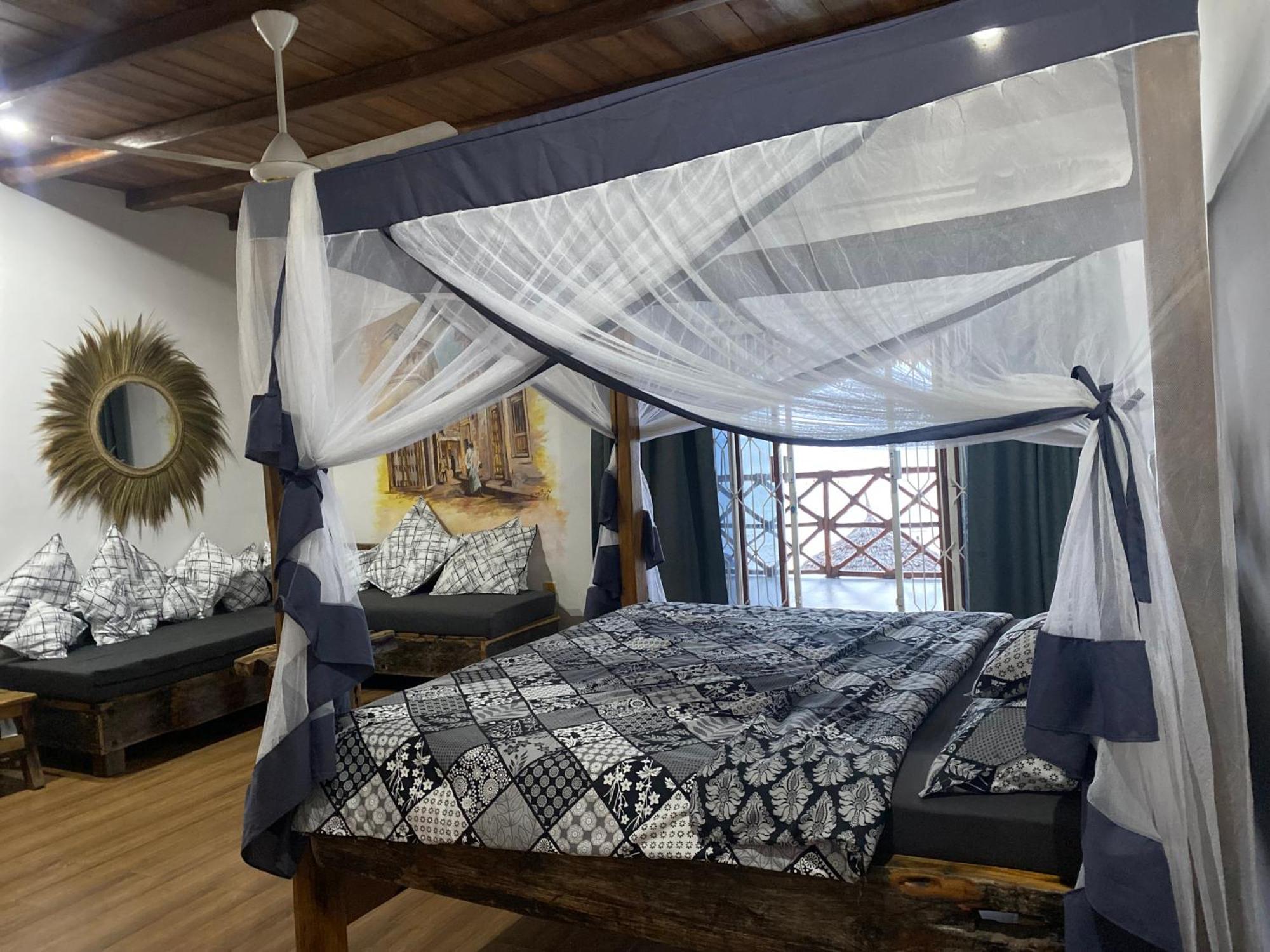 Waka Waka Bed & Breakfast Làng Làng Pwani Mchangani Ngoại thất bức ảnh