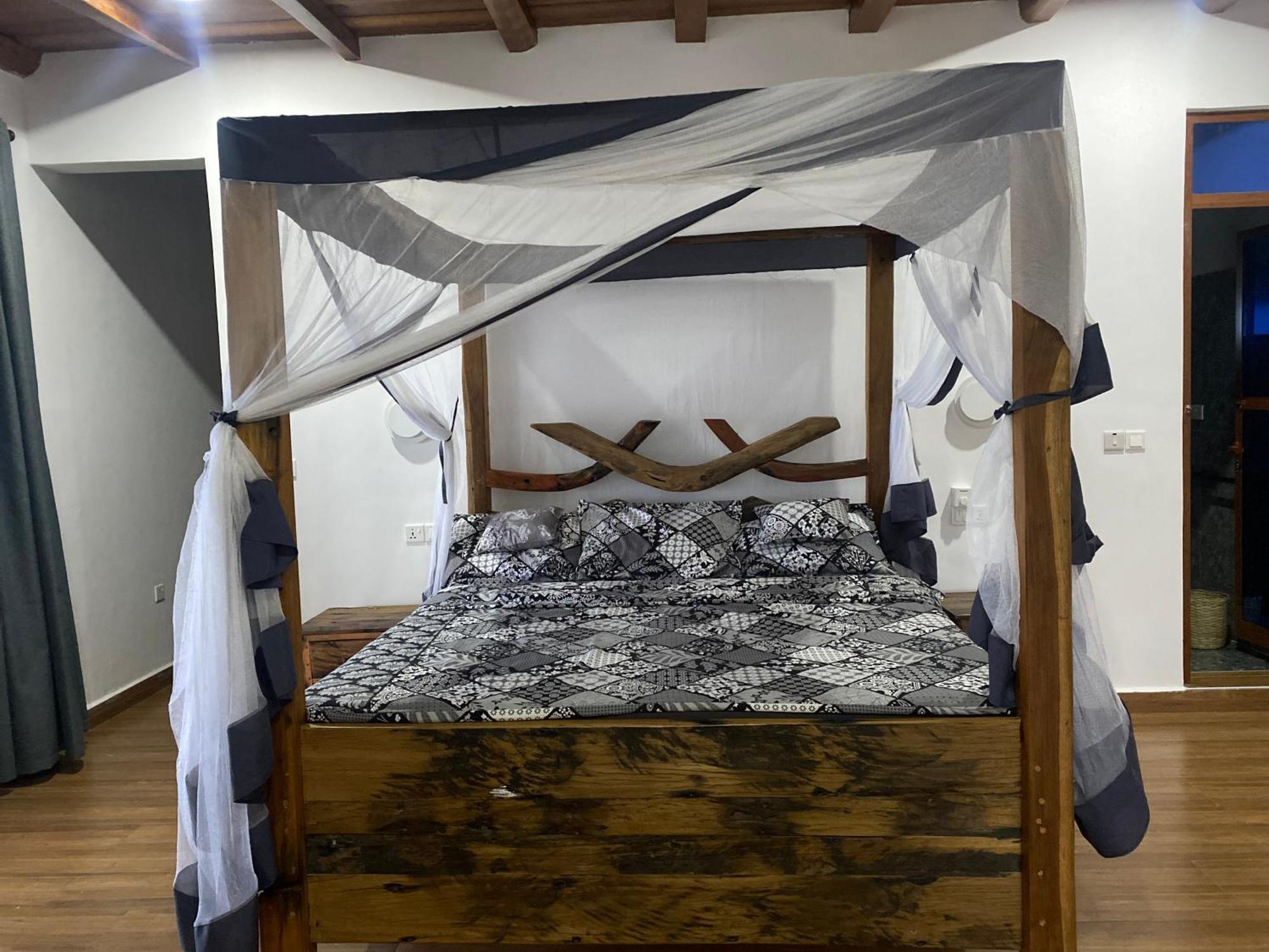 Waka Waka Bed & Breakfast Làng Làng Pwani Mchangani Ngoại thất bức ảnh